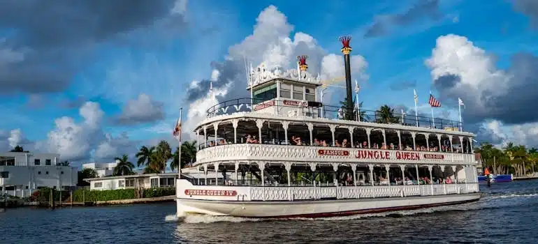 Cruise on Jungle Queen Riverboat