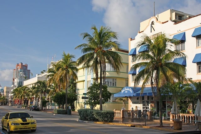 Benefits of buying a house in Sunny Isles Beach