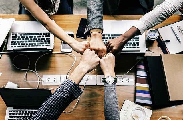Friends can help you cope with moving stress.