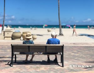 beach bench couple