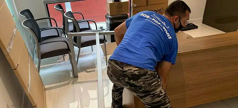 Coral Springs movers handling larger items.