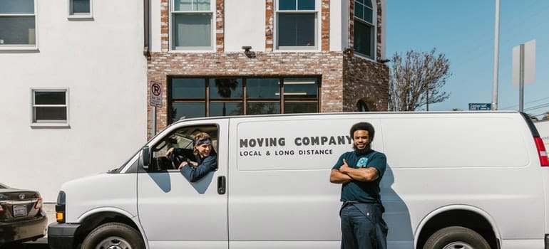 trained white glove movers miami beach has on offer