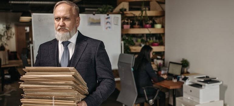 pack and protect important business documents when moving