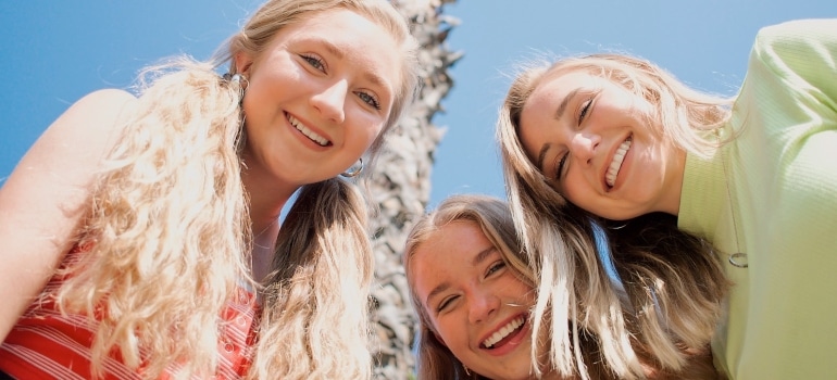 three female friends