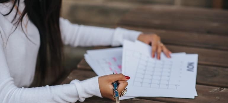 girl with papers