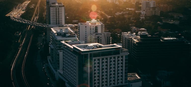 An apartment building in Miami which is good to invest in after reading about Miami apartment prices