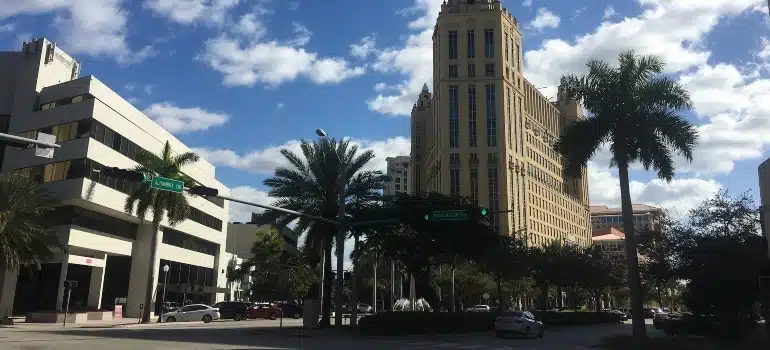 a street in coral gables