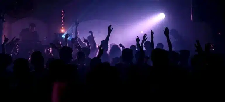 people dancing in a nightclub