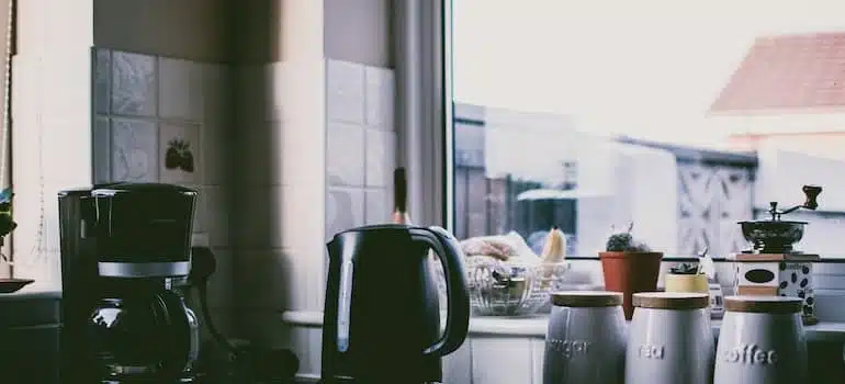 Kitchen counter made easy to pack and unpack kitchen appliances