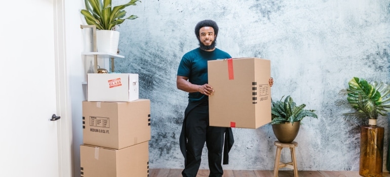 A mover packing a glass