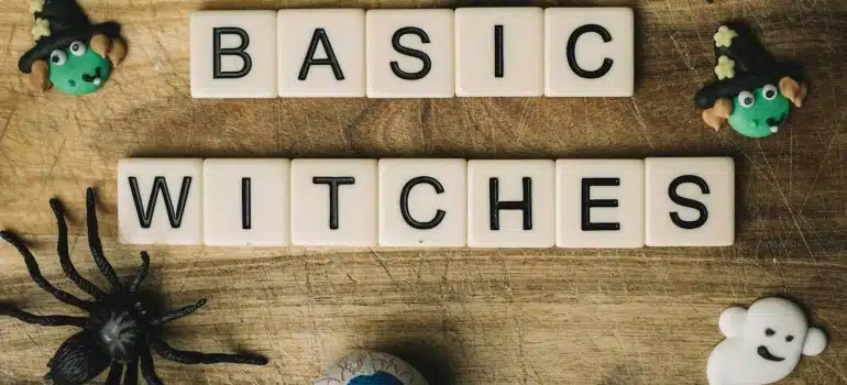 scrabble game - one of the  best Halloween housewarming party ideas