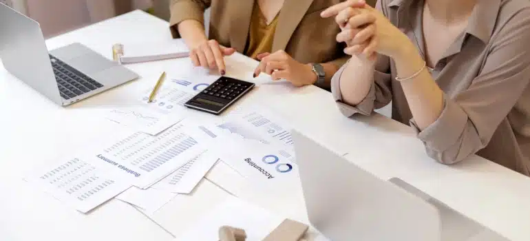 people dealing with the documents about to organize an interstate move