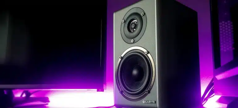 speakers