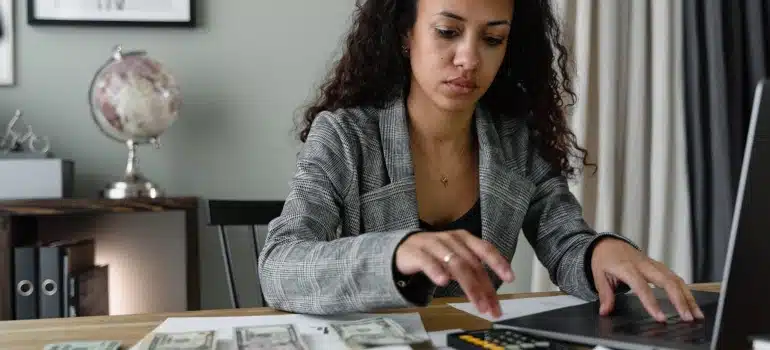 a businesswoman calculating