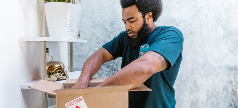 a mover packing 