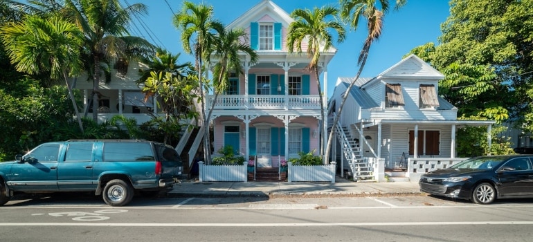 various houses in a Florida neighborhood 