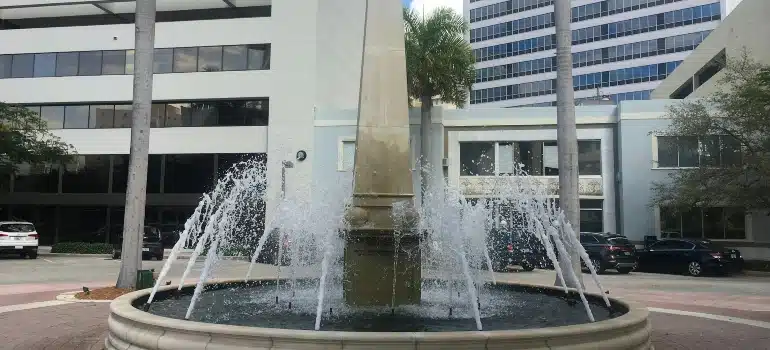 Water fountain in 2199 Ponce de Leon Blvd, Coral Gables, FL