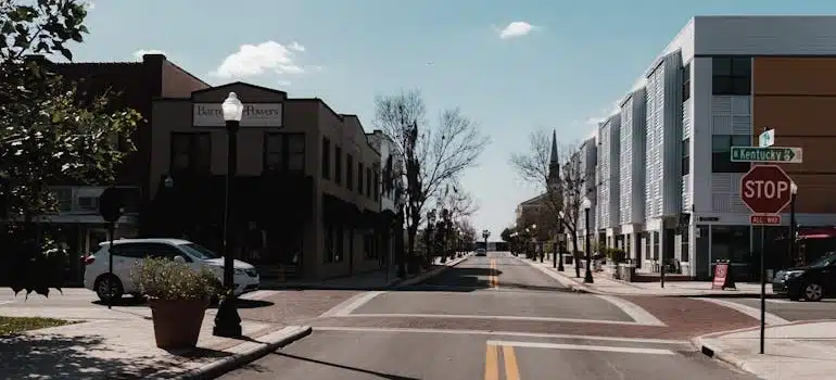 Quiet downtown street in one of the small towns in Florida to move to.