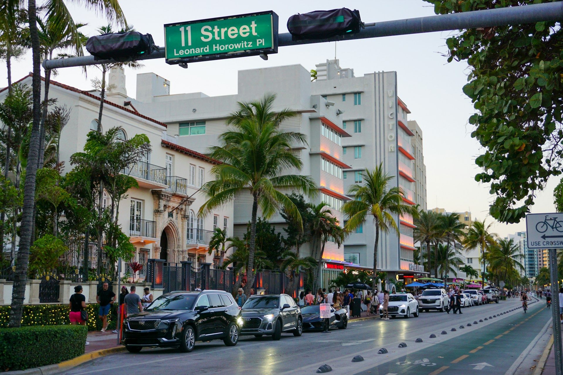 Why do young people decide to move to Miami