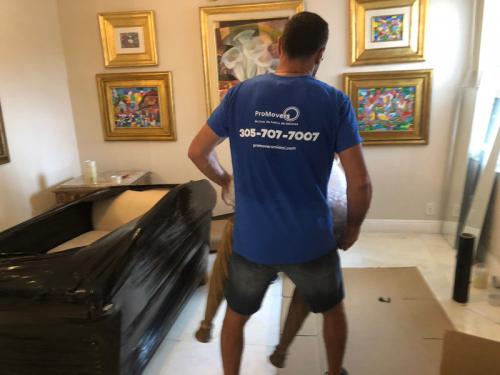 All our Miami movers are trained and physically strong professionals.