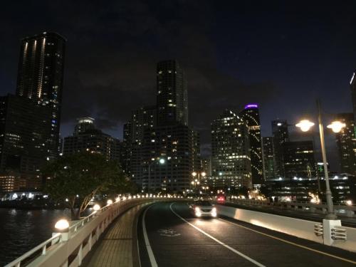 Explore the nightlife in Miami and leave the relocation to our expert movers.
